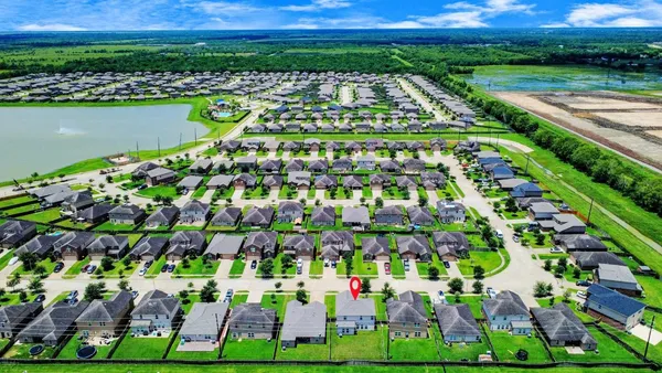 $2,499 | 9423 Grand Spark Drive, Iowa Colony, TX 77583