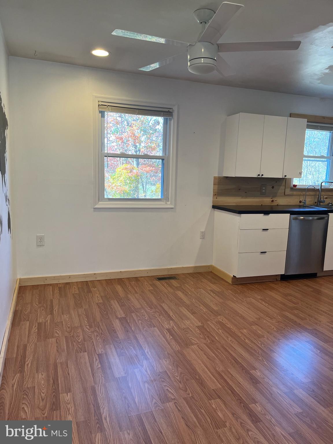 96 5th Avenue Elkton, MD 21921 - Photo 13 of 30 Kitchen