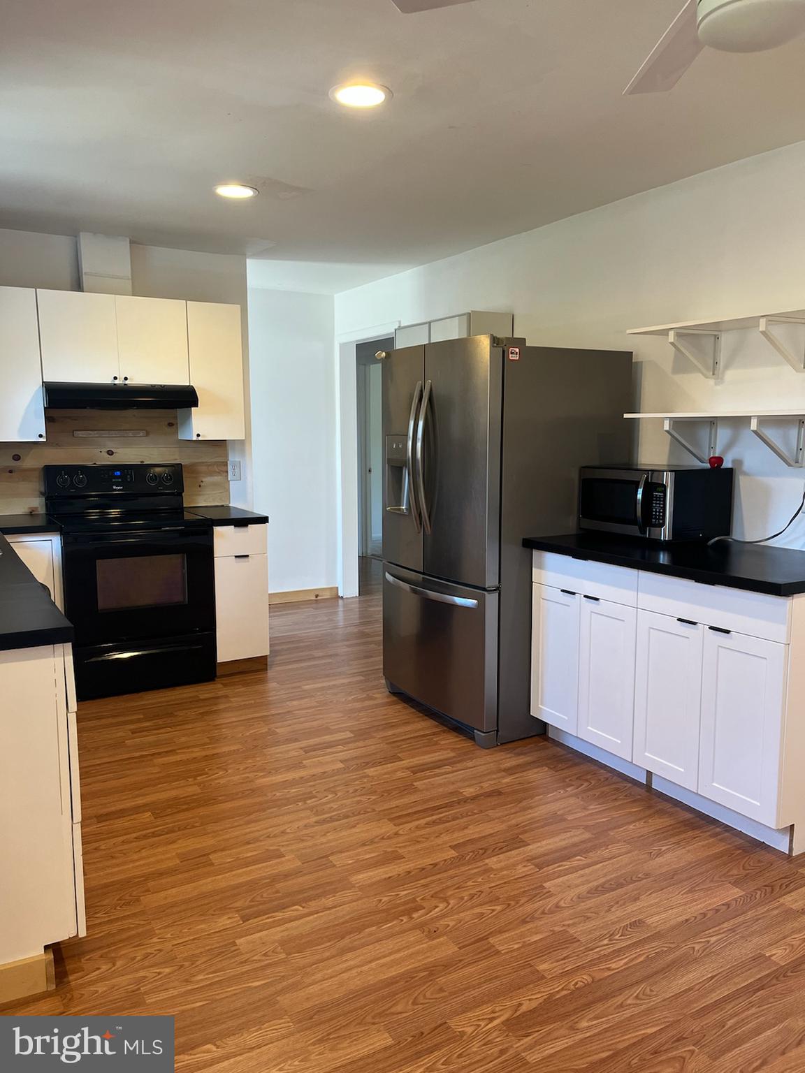 96 5th Avenue Elkton, MD 21921 - Photo 10 of 30 Kitchen