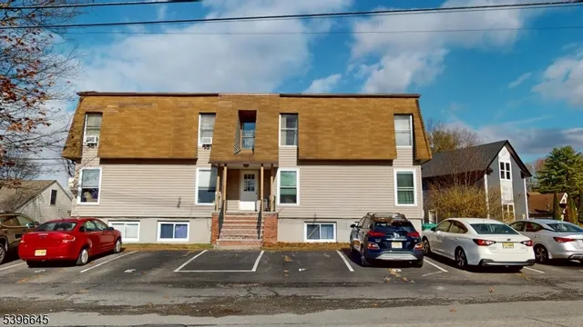 $189,000 | 384 Lake Shore South, Unit B, Montague, NJ 07827