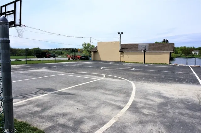 $189,000 | 384 Lake Shore South, Unit B, Montague, NJ 07827