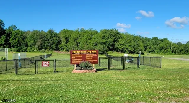 $189,000 | 384 Lake Shore South, Unit B, Montague, NJ 07827