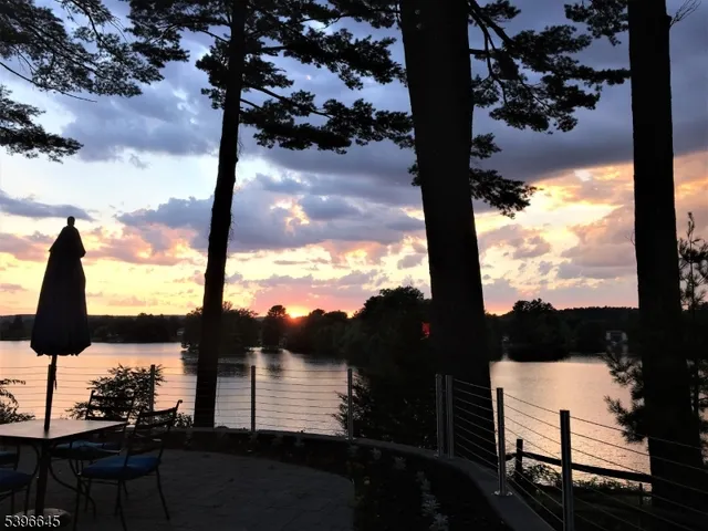 $189,000 | 384 Lake Shore South, Unit B, Montague, NJ 07827