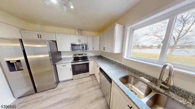 $189,000 | 384 Lake Shore South, Unit B, Montague, NJ 07827