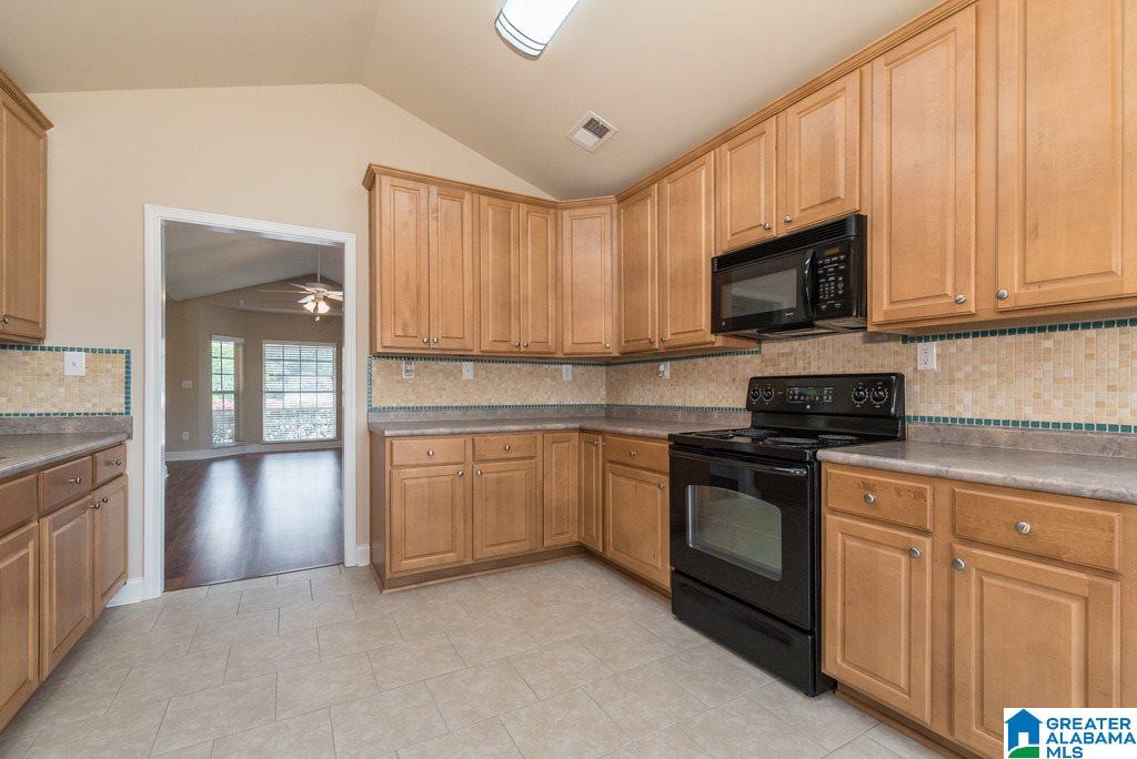 252 Stoney Trail Alabaster, AL 35114 - Photo 7 of 20
