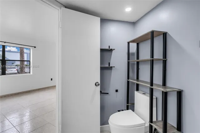 $2,475 | 9421 Fontainebleau Boulevard, Unit 10135, Miami, FL 33172