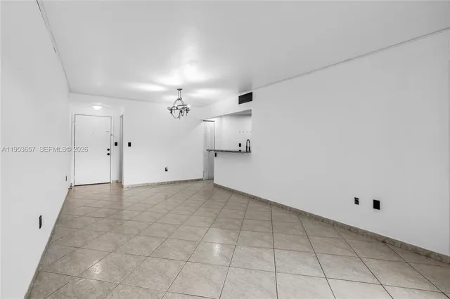 $2,475 | 9421 Fontainebleau Boulevard, Unit 10135, Miami, FL 33172