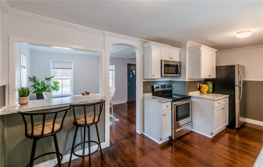 65 White Rock Road Westerly, RI 02891 - Photo 2 of 34