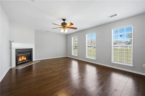 $2,600 | 1098 Village Creek, Jonesboro, GA 30238