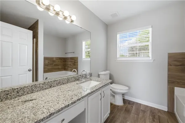 $2,600 | 1098 Village Creek, Jonesboro, GA 30238