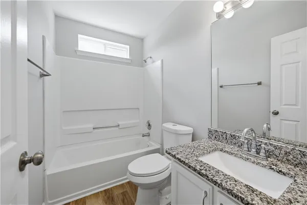 $2,600 | 1098 Village Creek, Jonesboro, GA 30238