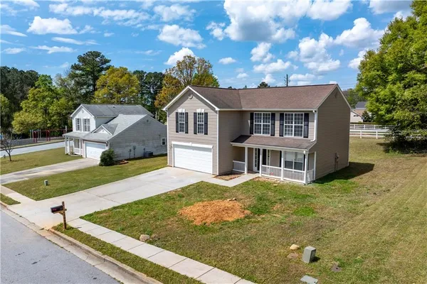 $2,600 | 1098 Village Creek, Jonesboro, GA 30238