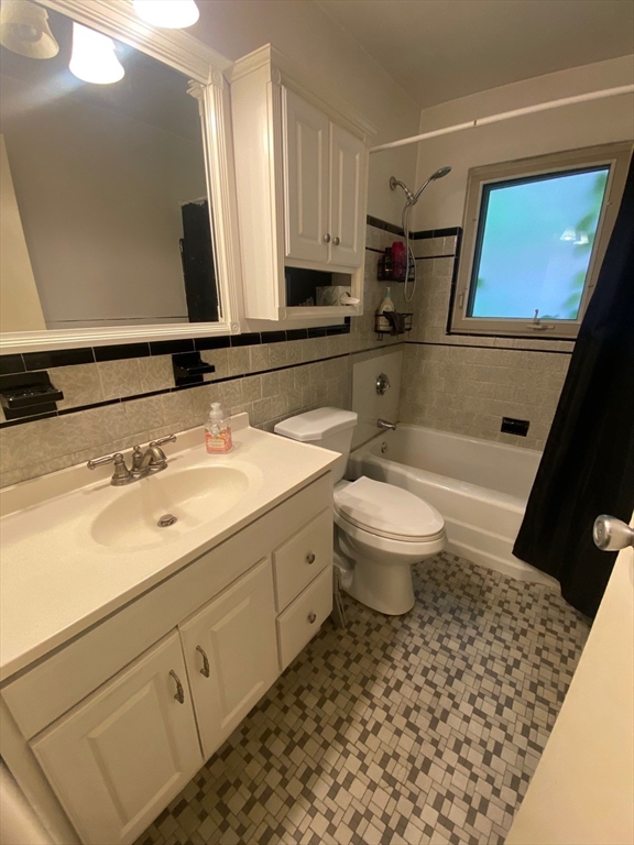 275 Tappan Street, Unit 1 Brookline, MA 02445 - Photo 17 of 19