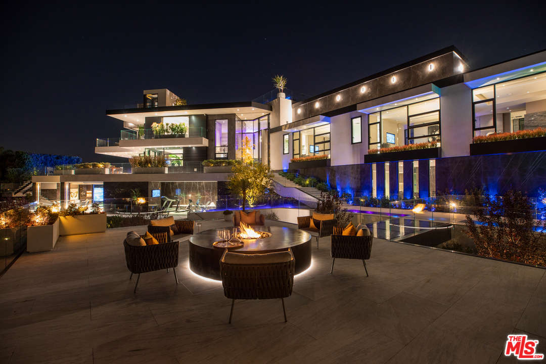 1426 Summitridge Drive Beverly Hills, CA 90210 - Photo 2 of 54