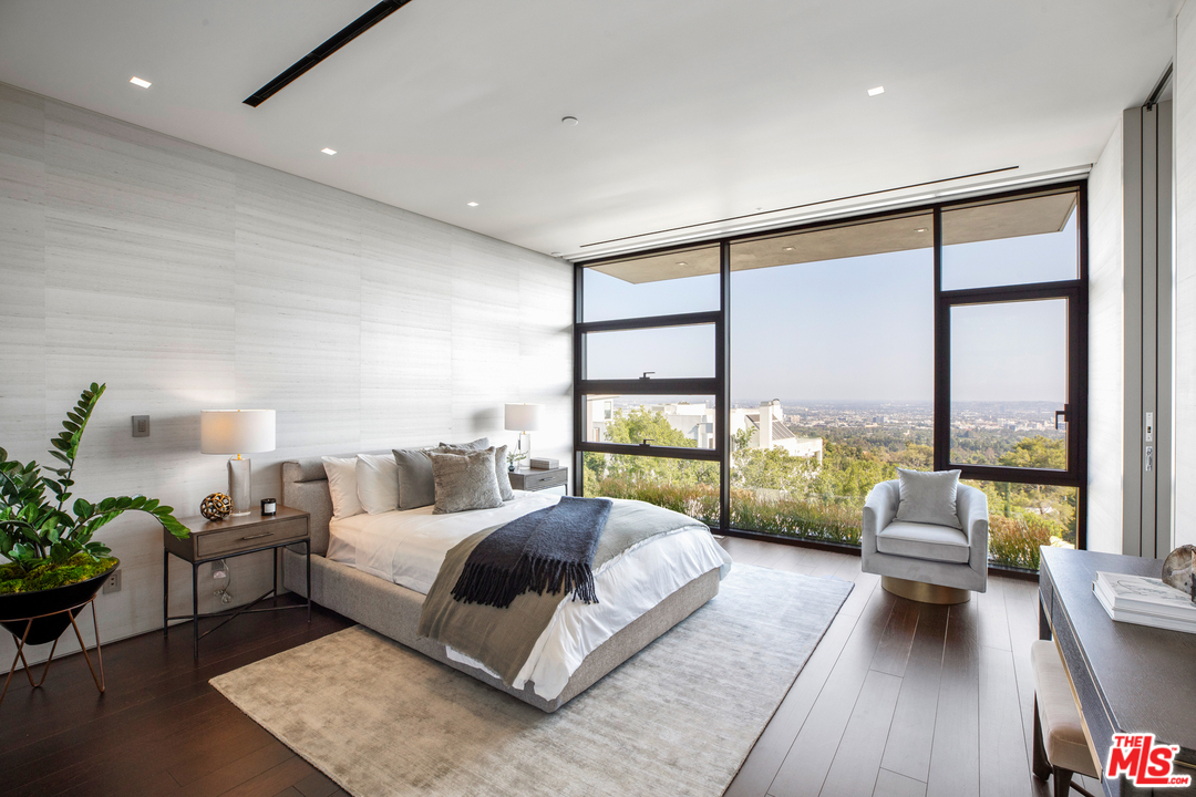 1426 Summitridge Drive Beverly Hills, CA 90210 - Photo 33 of 54