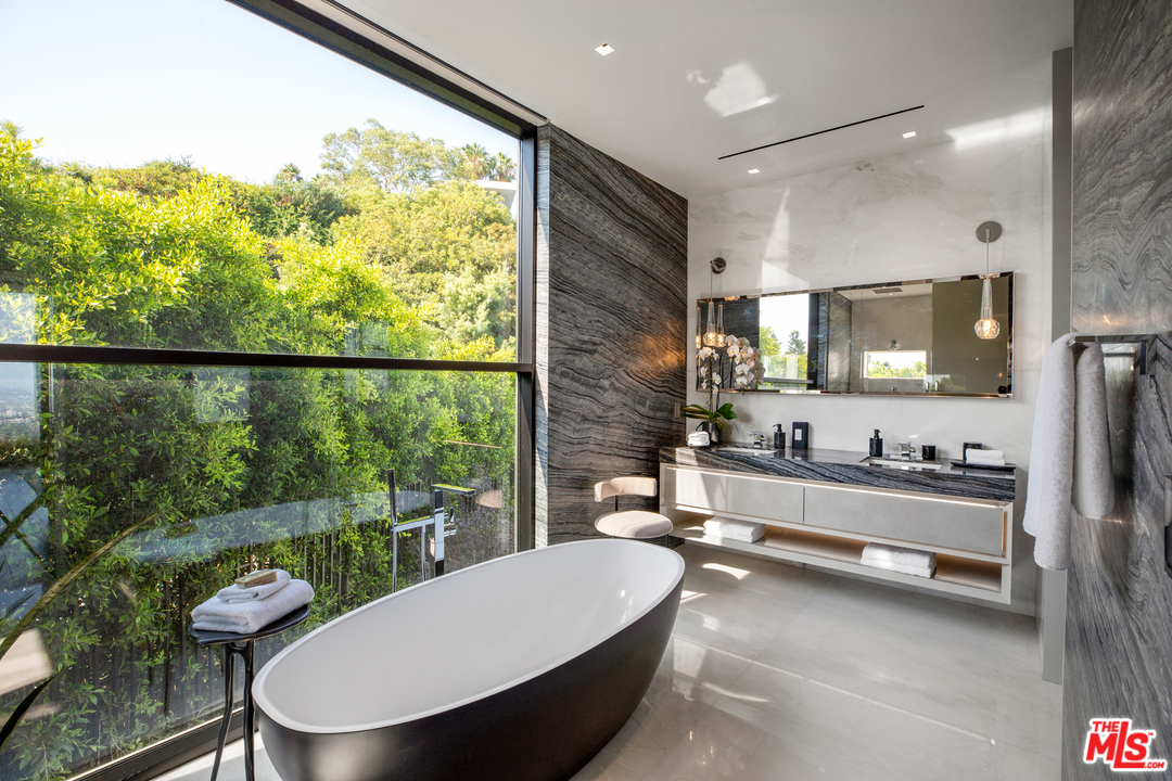 1426 Summitridge Drive Beverly Hills, CA 90210 - Photo 36 of 54