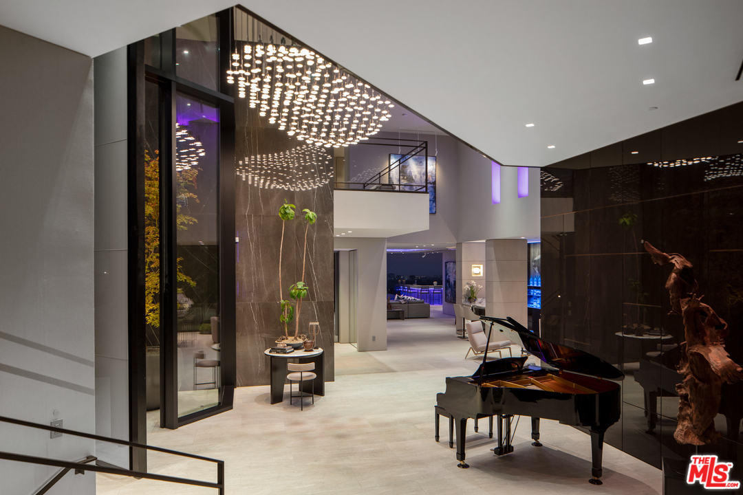 1426 Summitridge Drive Beverly Hills, CA 90210 - Photo 47 of 54