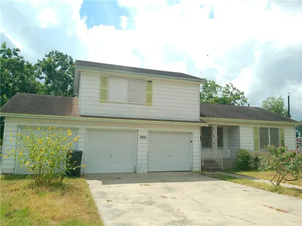$1,395 | 4526 Franklin Drive, Corpus Christi, TX 78415