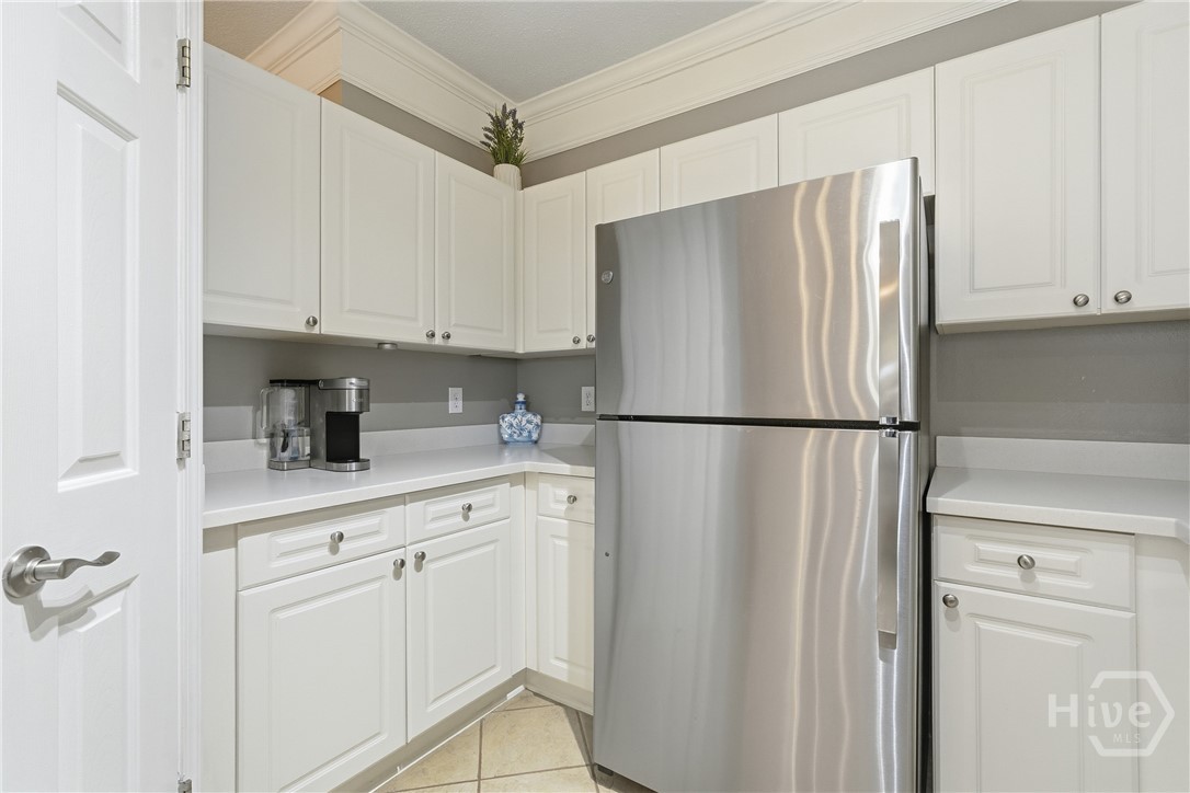 1723 Whitemarsh Way Savannah, GA 31410 - Photo 13 of 32