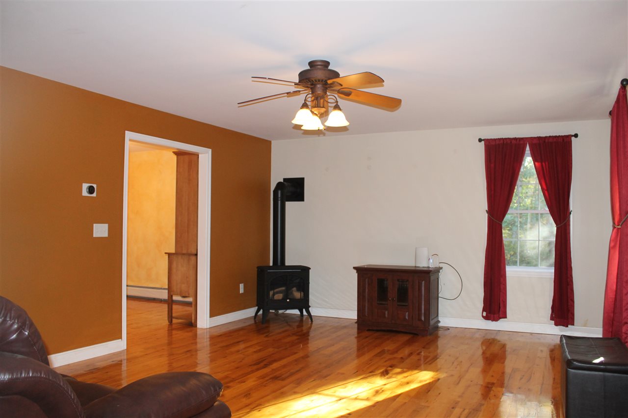 124 Nottingham Road Deerfield, NH 03037 - Photo 12 of 24