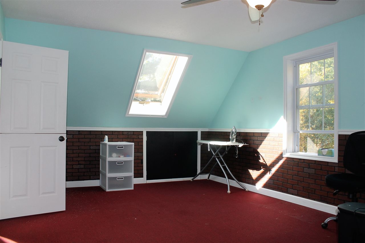 124 Nottingham Road Deerfield, NH 03037 - Photo 16 of 24