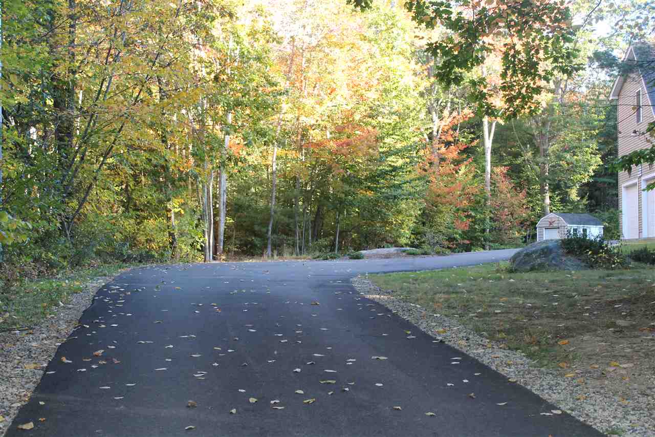 124 Nottingham Road Deerfield, NH 03037 - Photo 3 of 24