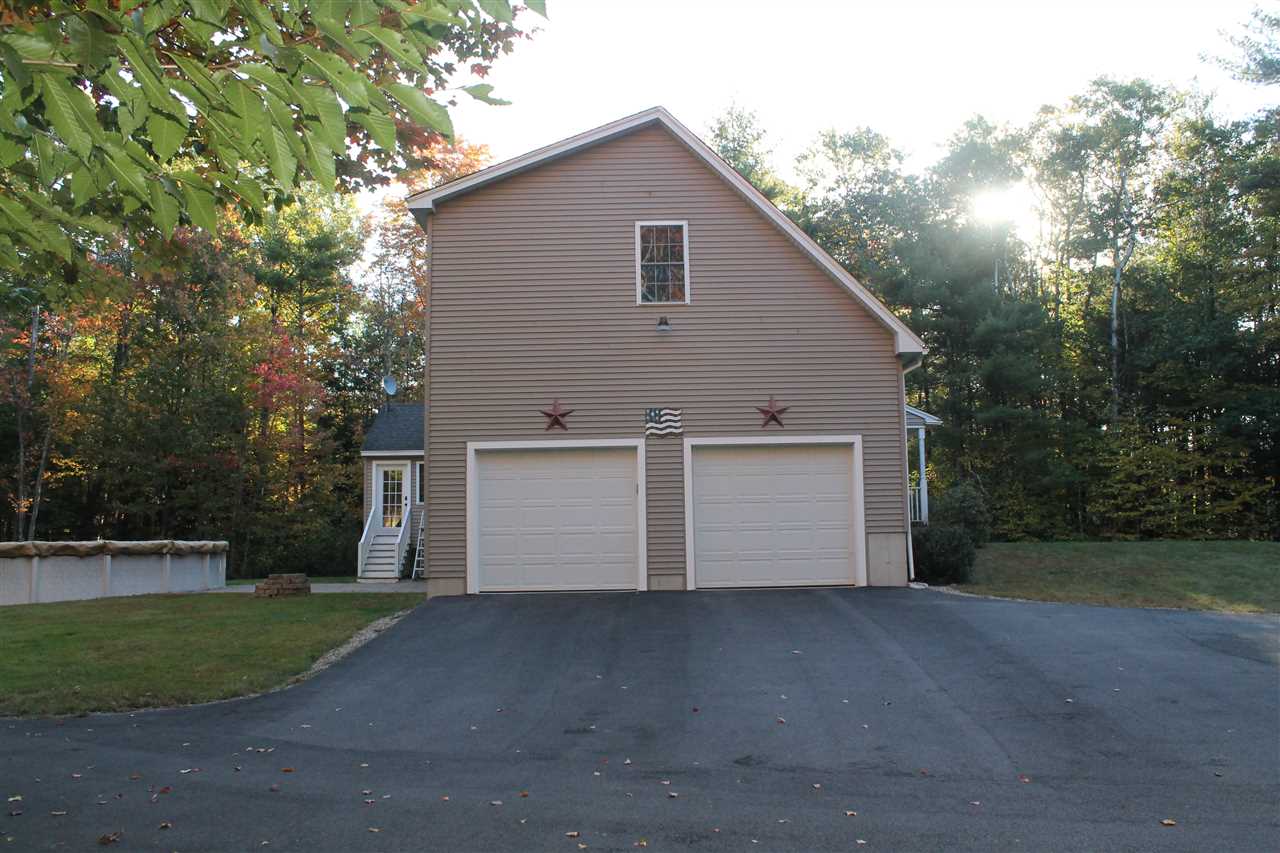 124 Nottingham Road Deerfield, NH 03037 - Photo 4 of 24