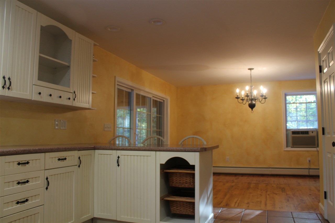 124 Nottingham Road Deerfield, NH 03037 - Photo 9 of 24