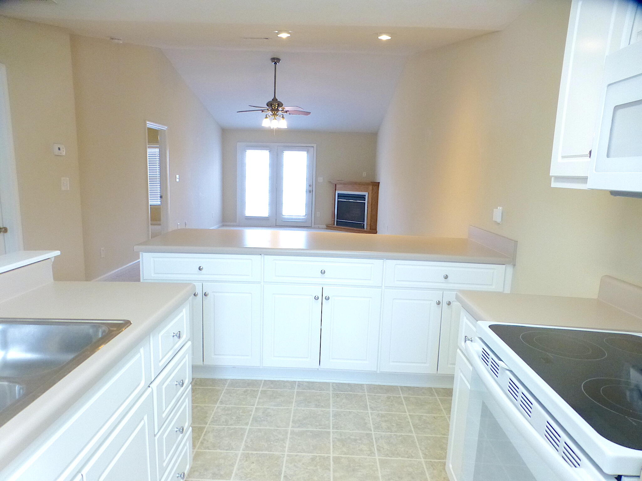 7014 Reagan Circle Augusta, GA 30909 - Photo 3 of 8 LOTS CABINETS