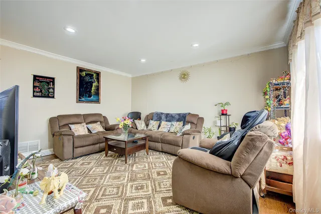 $799,000 | 106 Soifer Avenue, North Bellmore, NY 11710