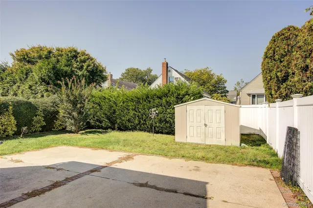 $799,000 | 106 Soifer Avenue, North Bellmore, NY 11710