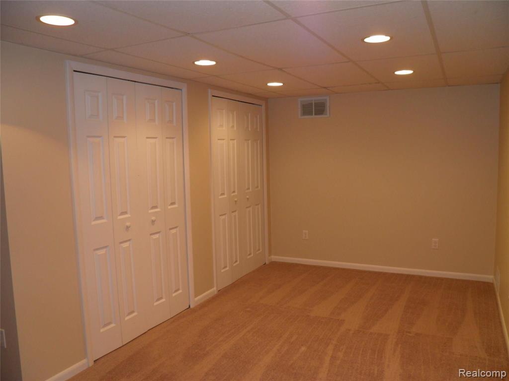 2191 North Milford Road Highland, MI 48357 - Photo 24 of 35