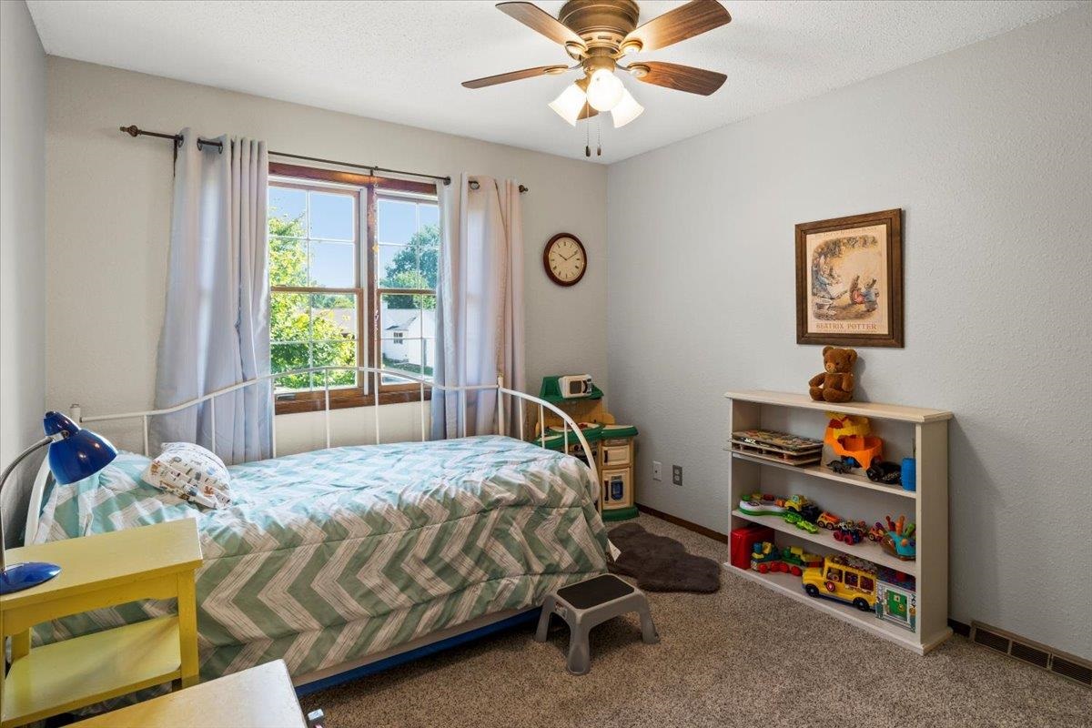 216 Quarterstaff Road Springfield, IL 62704 - Photo 24 of 35 Gallery Image 24