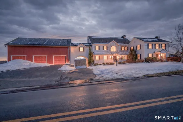 $1,655,500 | 109 Long Meadow Hill Road, Brookfield, CT 06804