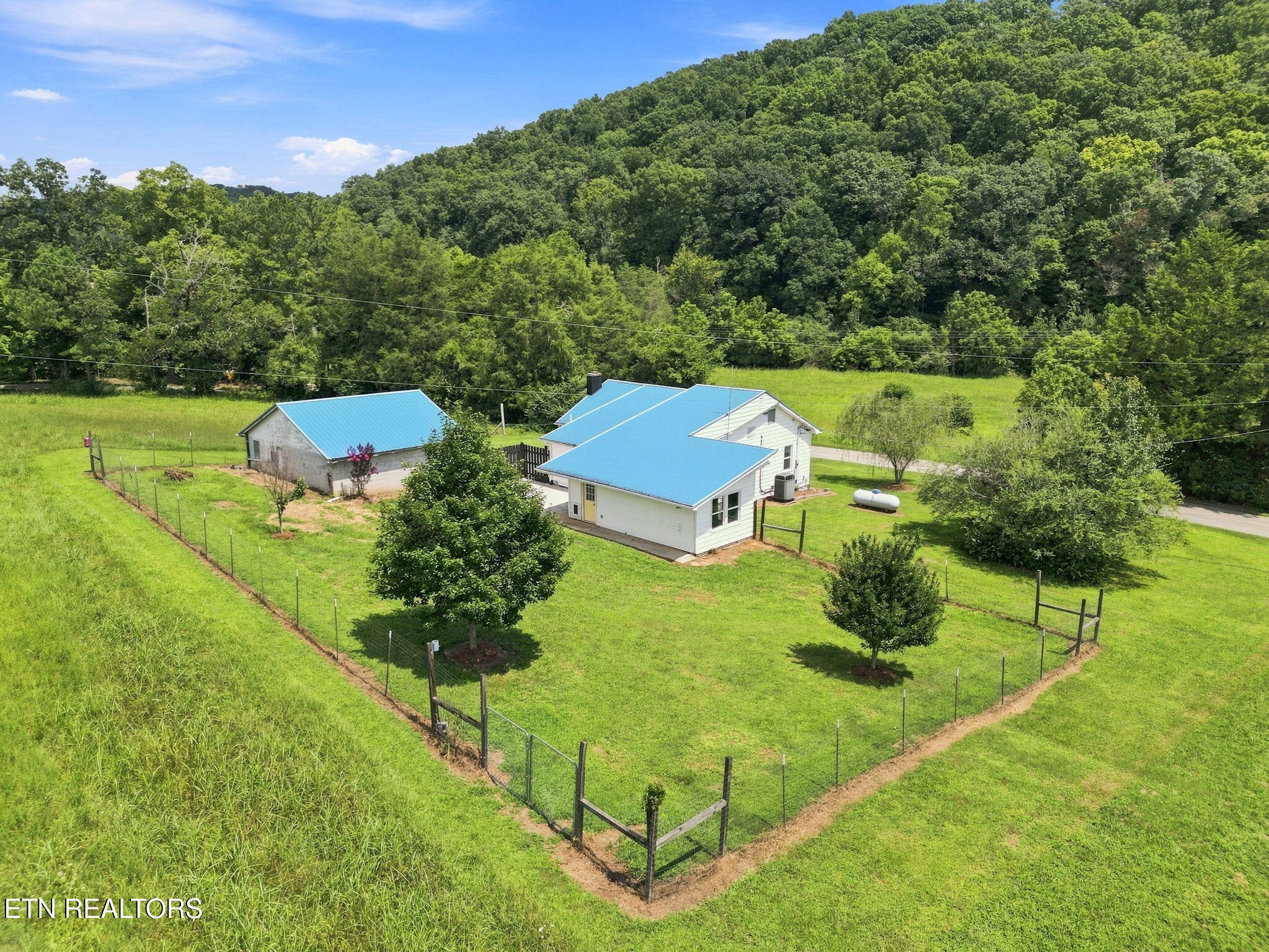 708 New Midway Road Kingston, TN 37763 - Photo 42 of 47 Back