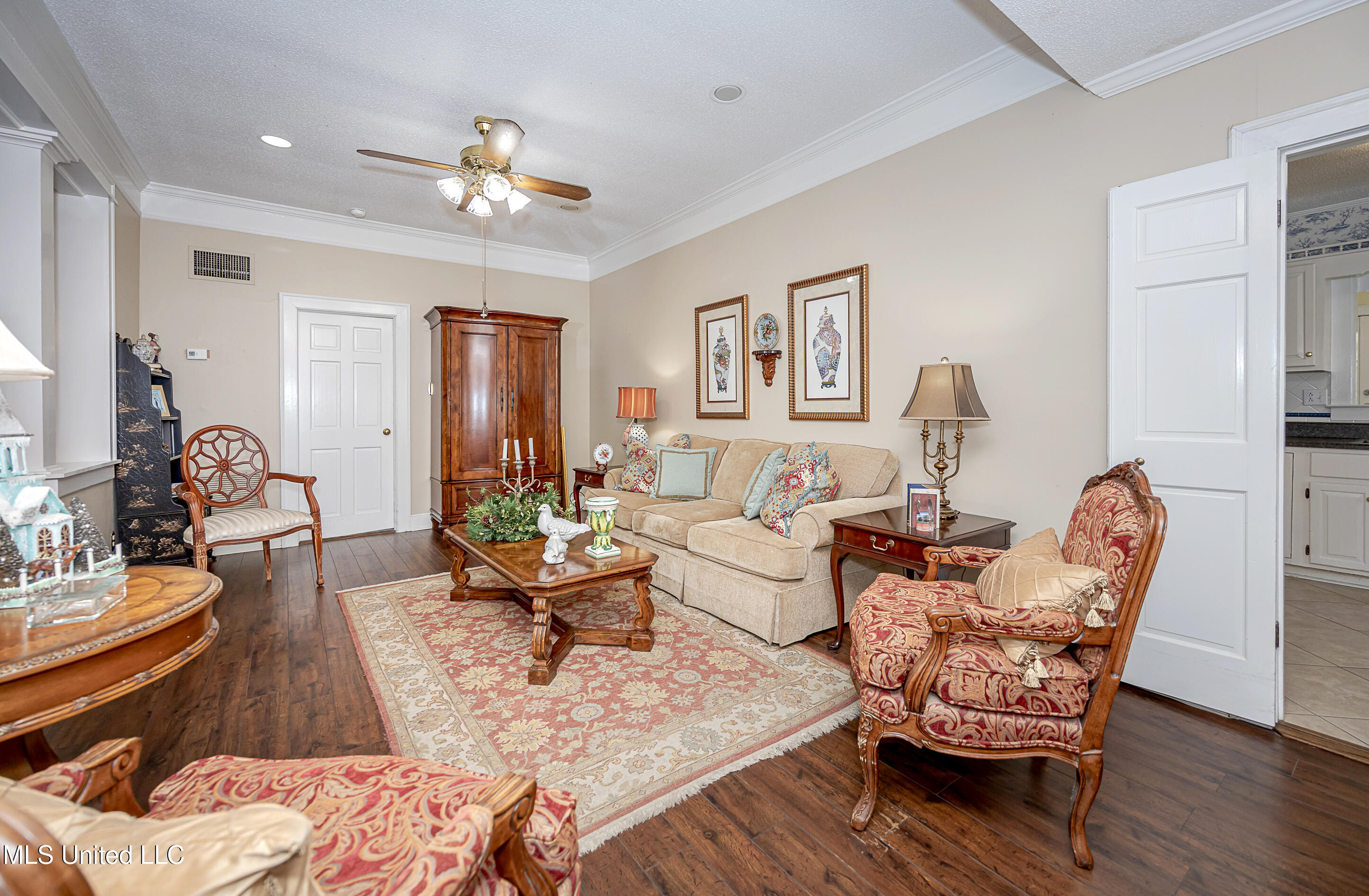4019 Bellview Avenue Moss Point, MS 39563 - Photo 30 of 89 IMG_3856