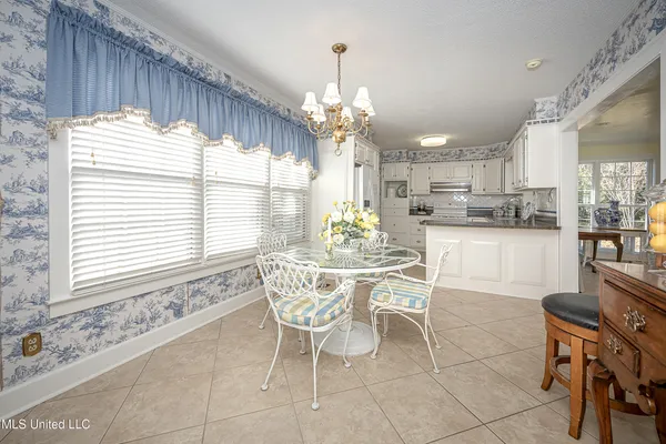 $275,000 | 4019 Bellview Avenue, Moss Point, MS 39563