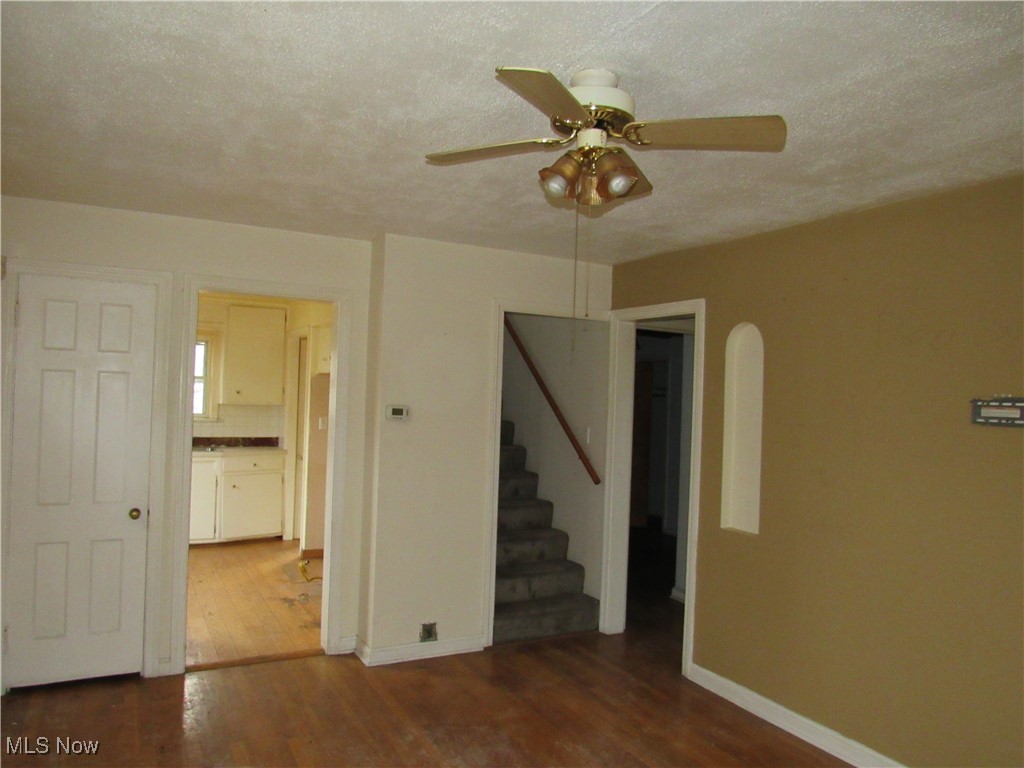 4550 Effie Road Cleveland, OH 44105 - Photo 4 of 29 Gallery Image 4