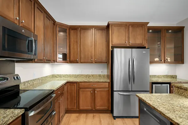 $460,000 | 7100 Metro Boulevard, Unit 223, Edina, MN 55439