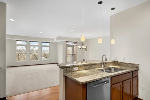 $460,000 | 7100 Metro Boulevard, Unit 223, Edina, MN 55439