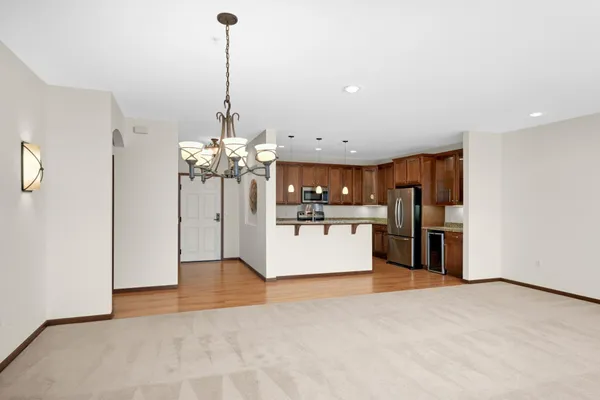 $460,000 | 7100 Metro Boulevard, Unit 223, Edina, MN 55439