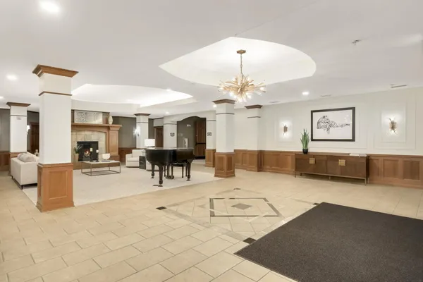 $460,000 | 7100 Metro Boulevard, Unit 223, Edina, MN 55439
