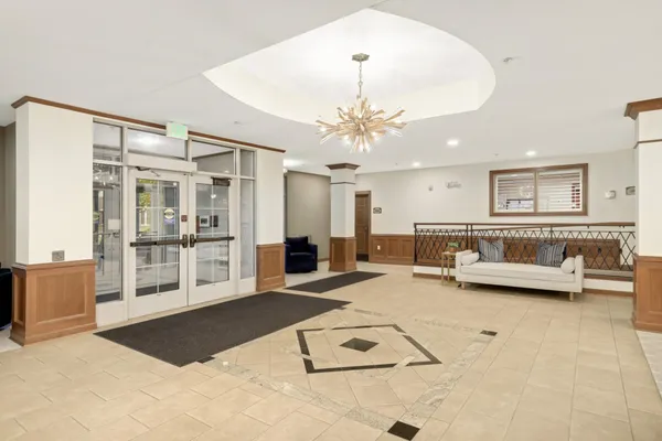 $460,000 | 7100 Metro Boulevard, Unit 223, Edina, MN 55439