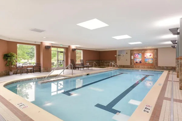 $460,000 | 7100 Metro Boulevard, Unit 223, Edina, MN 55439