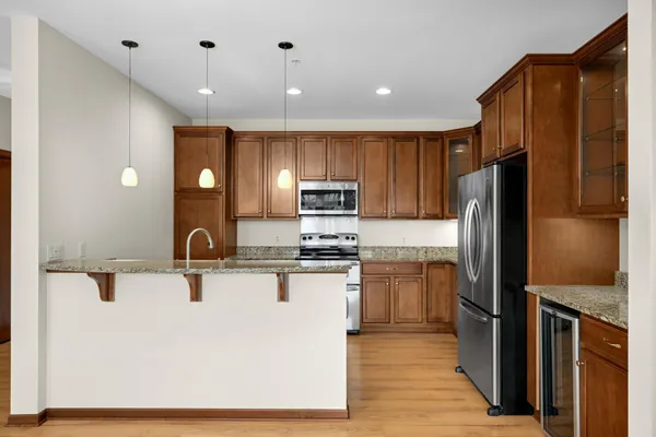 $460,000 | 7100 Metro Boulevard, Unit 223, Edina, MN 55439