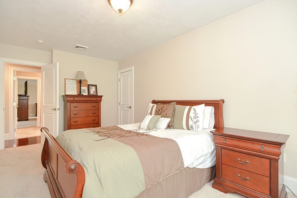 127 Eben Chamberlain Road Northbridge, MA 01588 - Photo 34 of 39 Gallery Image 34