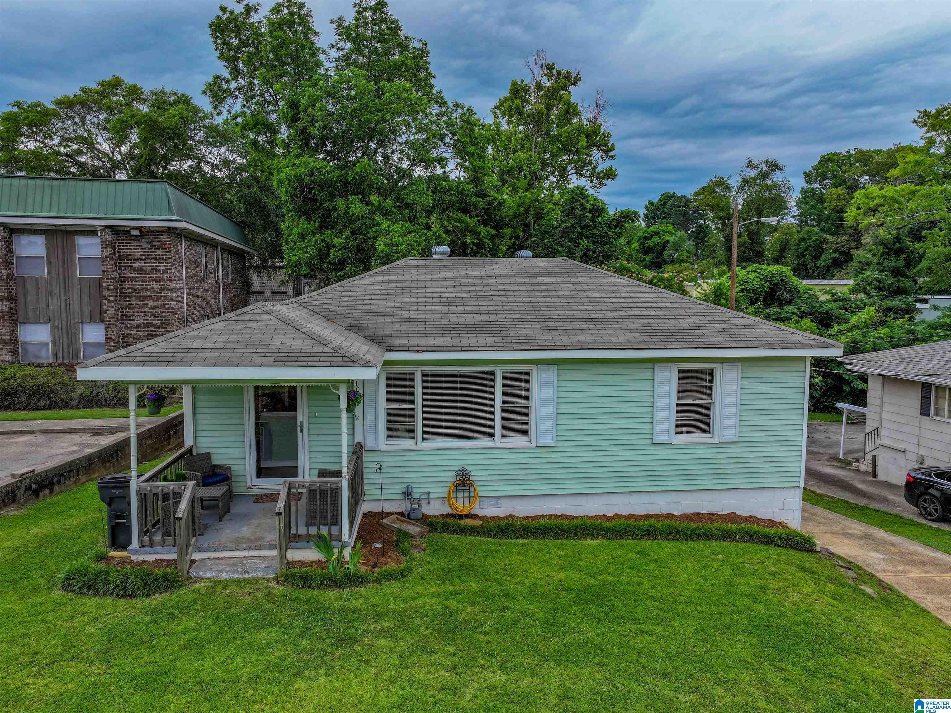 105 Forest Road Bessemer, AL 35023 - Photo 2 of 32