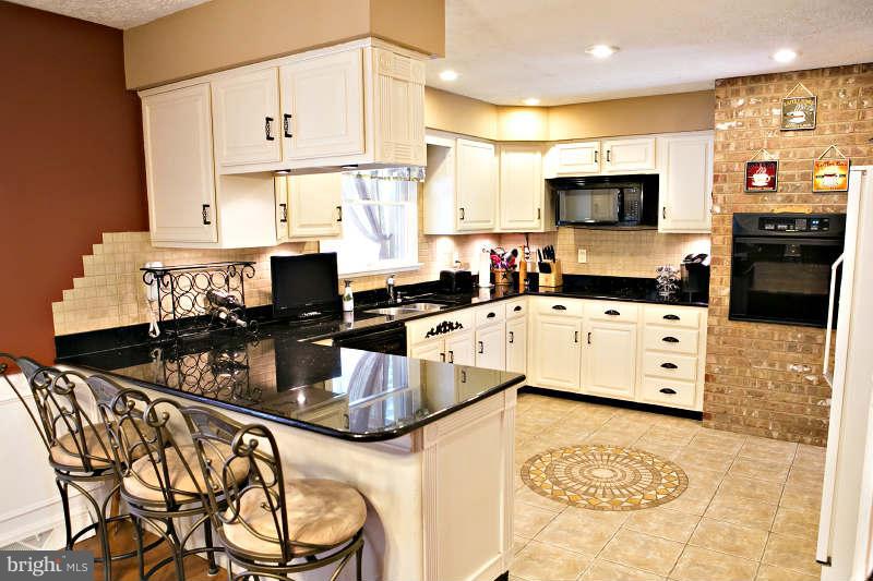 3236 Rocks Chrome Hill Road Jarrettsville, MD 21084 - Photo 10 of 30 Kitchen