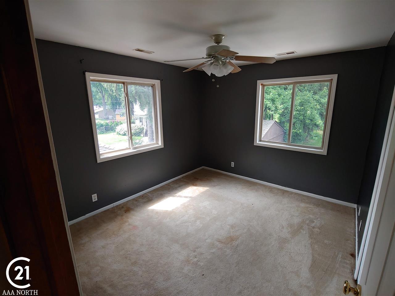 210 Riverside Drive Mount Clemens, MI 48043 - Photo 20 of 46 31385711-19.JPG