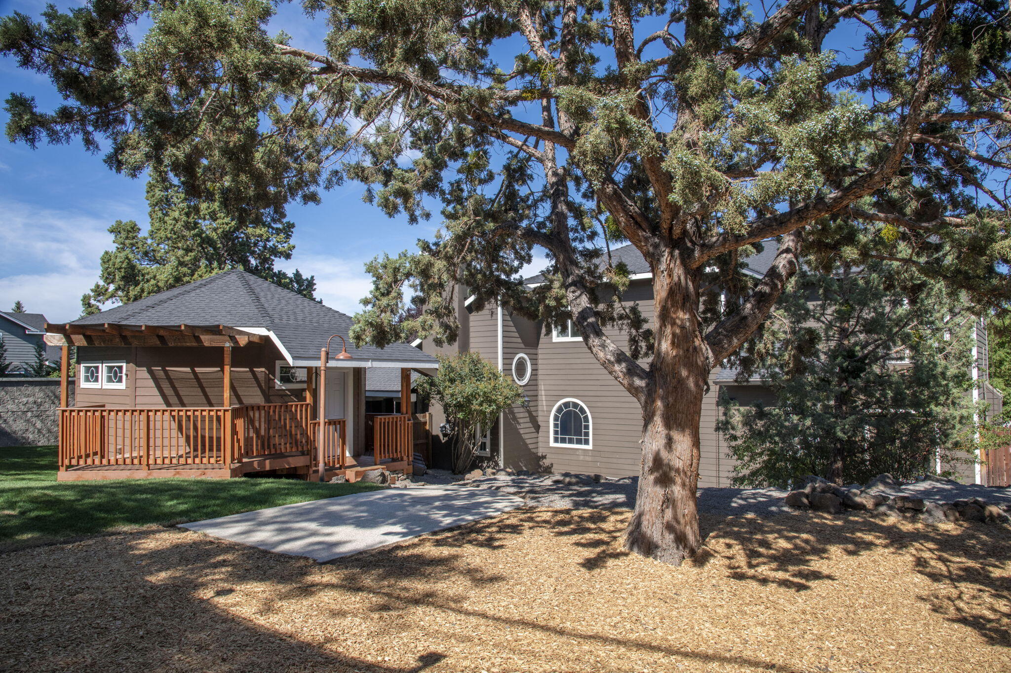 2711 Yellow Ribbon Drive Bend, OR 97701 - Photo 29 of 40